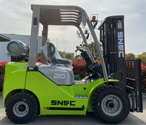 Nissan Engine 2t LPG Gasoline Forklift Paper- Roll Clamp