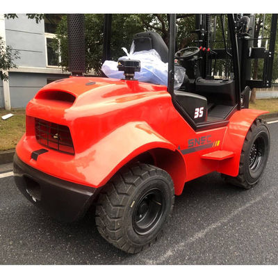 3.5 Ton 4x4 Forklift Terrain Kerikil Kecil Forklift FD35 Mesin Diesel