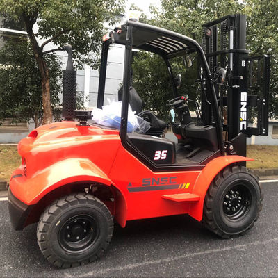 3.5 Ton 4x4 Forklift Terrain Kerikil Kecil Forklift FD35 Mesin Diesel