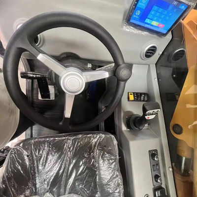 4.5T Telehandler Forklift Telescopic Dengan Model Mesin Yuchai / Cummins